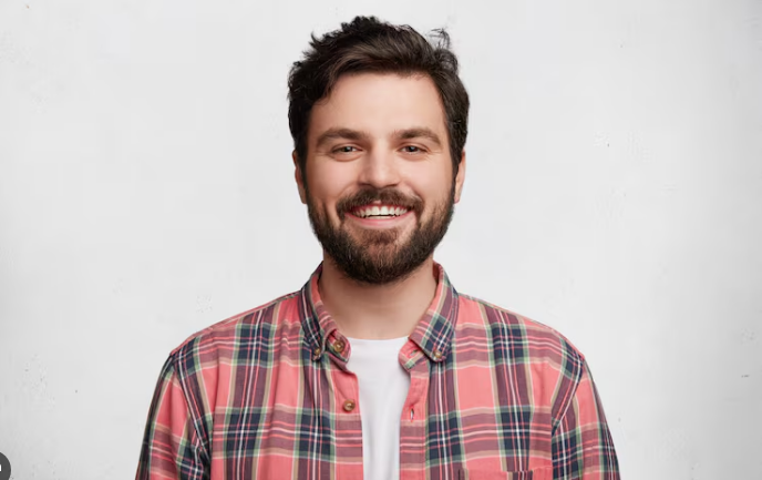 Sebastian Morales  - Comprador de Facebook